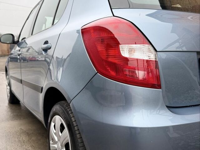 Шкода Фабия, объемом двигателя 1.2 л и пробегом 152 тыс. км за 4500 $, фото 10 на Automoto.ua