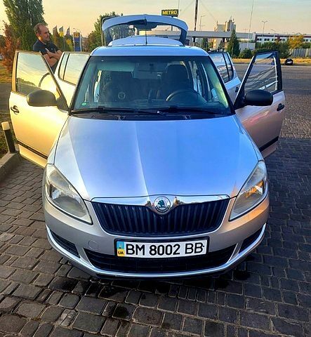 Шкода Фабия, объемом двигателя 1.2 л и пробегом 195 тыс. км за 4500 $, фото 6 на Automoto.ua