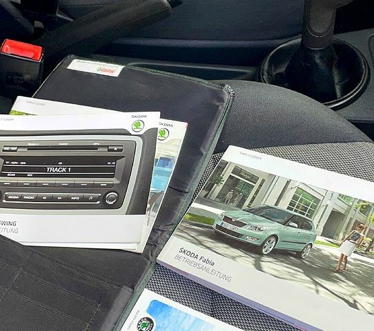 Шкода Фабия, объемом двигателя 1.2 л и пробегом 155 тыс. км за 5700 $, фото 12 на Automoto.ua