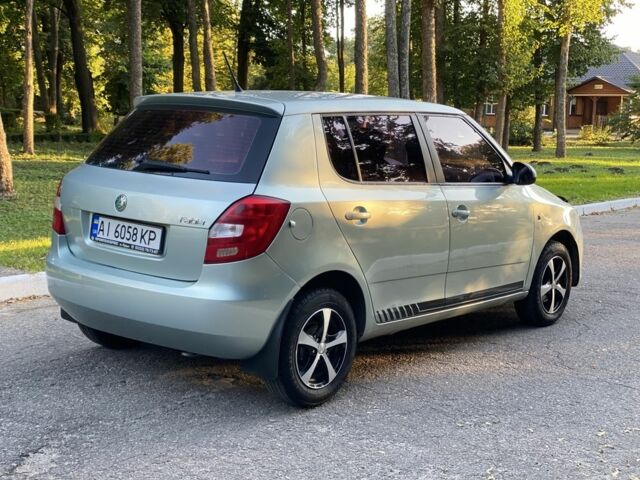 Шкода Фабия, объемом двигателя 1.4 л и пробегом 198 тыс. км за 5100 $, фото 2 на Automoto.ua