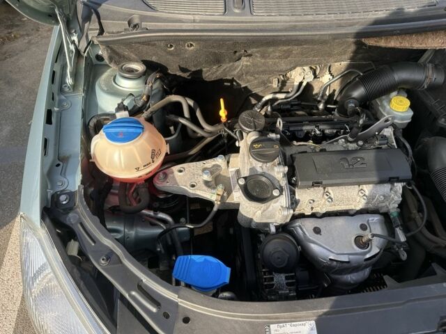 Шкода Фабія, об'ємом двигуна 1.2 л та пробігом 67 тис. км за 6400 $, фото 1 на Automoto.ua
