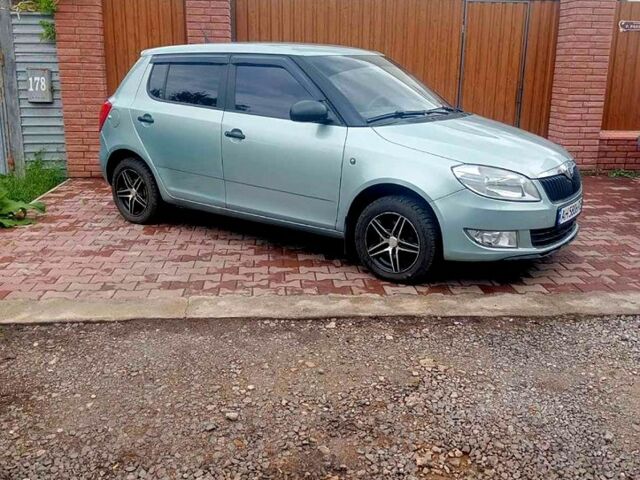 Шкода Фабия, объемом двигателя 1.2 л и пробегом 0 тыс. км за 4500 $, фото 1 на Automoto.ua