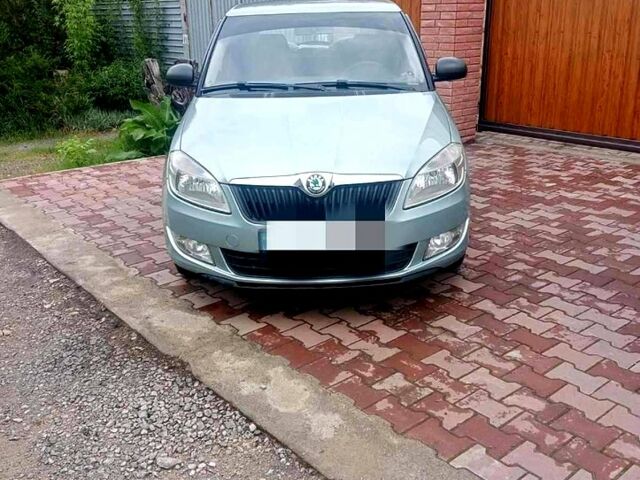 Шкода Фабия, объемом двигателя 1.2 л и пробегом 0 тыс. км за 4200 $, фото 1 на Automoto.ua