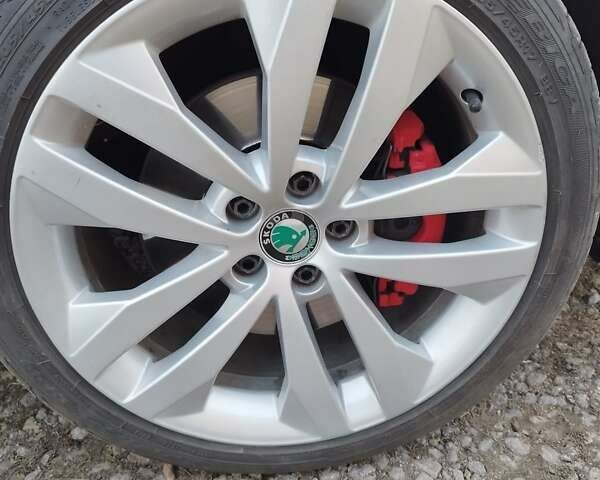 Шкода Фабія, об'ємом двигуна 1.4 л та пробігом 199 тис. км за 8500 $, фото 62 на Automoto.ua