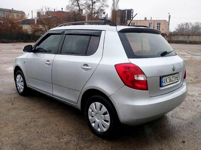 Шкода Фабія 2012 у Харкові на Automoto.ua Шкода Фабія, об'ємом двигуна 14 л та пробігом 230 тис. км за 4700 $, фото 5 на Automoto.ua