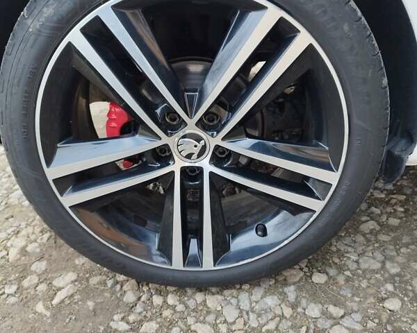 Шкода Фабія, об'ємом двигуна 1.4 л та пробігом 199 тис. км за 8500 $, фото 36 на Automoto.ua