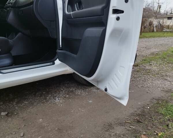 Шкода Фабія, об'ємом двигуна 1.4 л та пробігом 199 тис. км за 8500 $, фото 23 на Automoto.ua