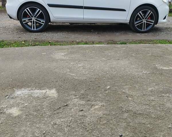 Шкода Фабія, об'ємом двигуна 1.4 л та пробігом 199 тис. км за 8500 $, фото 6 на Automoto.ua