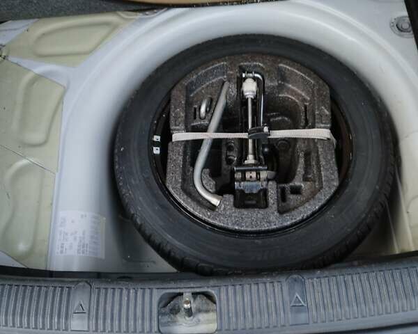 Шкода Фабія, об'ємом двигуна 1.4 л та пробігом 199 тис. км за 8500 $, фото 52 на Automoto.ua