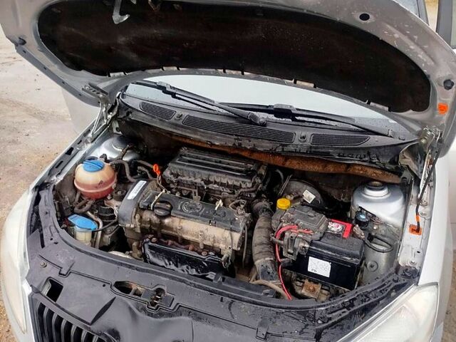 Шкода Фабія 2012 у Харкові на Automoto.ua Шкода Фабія, об'ємом двигуна 14 л та пробігом 230 тис. км за 4700 $, фото 11 на Automoto.ua