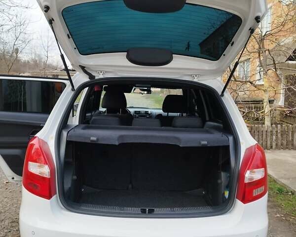 Шкода Фабія, об'ємом двигуна 1.4 л та пробігом 199 тис. км за 8500 $, фото 51 на Automoto.ua