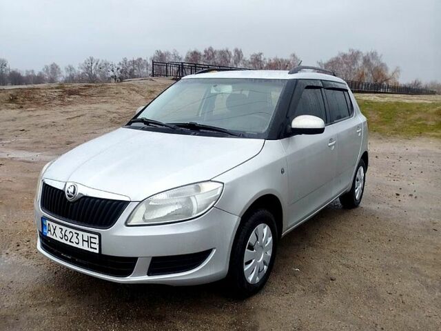 Шкода Фабія 2012 у Харкові на Automoto.ua Шкода Фабія, об'ємом двигуна 14 л та пробігом 230 тис. км за 4700 $, фото 1 на Automoto.ua