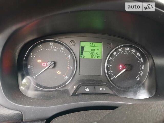 Шкода Фабия, объемом двигателя 1.4 л и пробегом 149 тыс. км за 5700 $, фото 3 на Automoto.ua