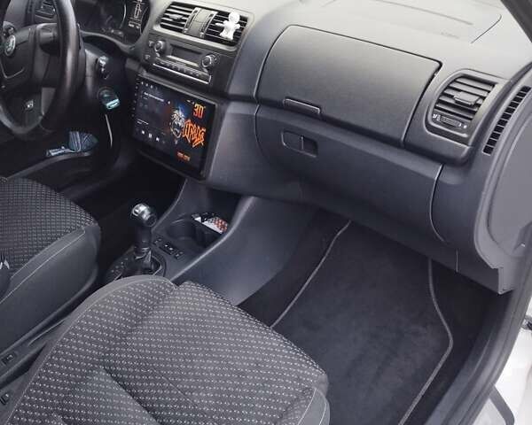 Шкода Фабія, об'ємом двигуна 1.4 л та пробігом 199 тис. км за 8500 $, фото 25 на Automoto.ua