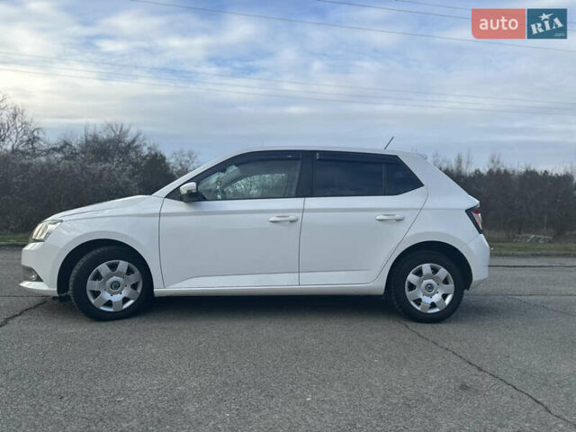 Шкода Фабия, объемом двигателя 1.4 л и пробегом 212 тыс. км за 7600 $, фото 6 на Automoto.ua