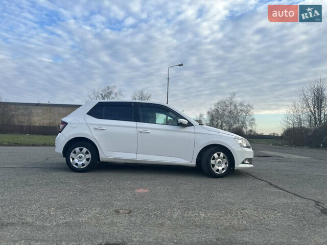 Шкода Фабия, объемом двигателя 1.4 л и пробегом 212 тыс. км за 7600 $, фото 2 на Automoto.ua