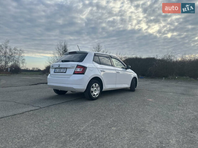 Шкода Фабия, объемом двигателя 1.4 л и пробегом 212 тыс. км за 7600 $, фото 3 на Automoto.ua