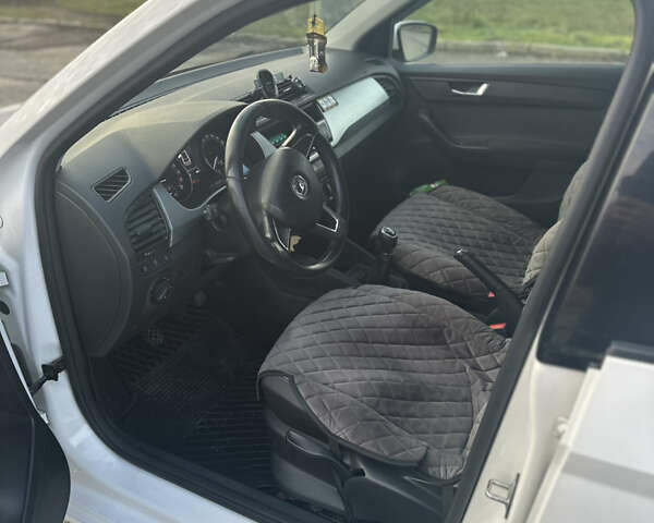 Шкода Фабия, объемом двигателя 1.4 л и пробегом 212 тыс. км за 7600 $, фото 22 на Automoto.ua