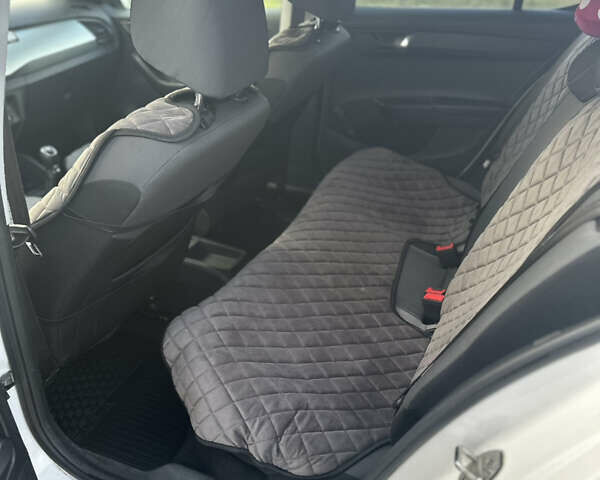 Шкода Фабия, объемом двигателя 1.4 л и пробегом 212 тыс. км за 7600 $, фото 23 на Automoto.ua