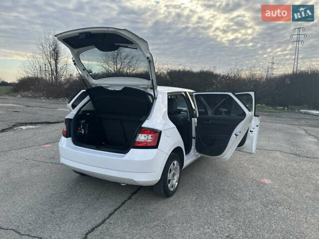 Шкода Фабия, объемом двигателя 1.4 л и пробегом 212 тыс. км за 7600 $, фото 17 на Automoto.ua
