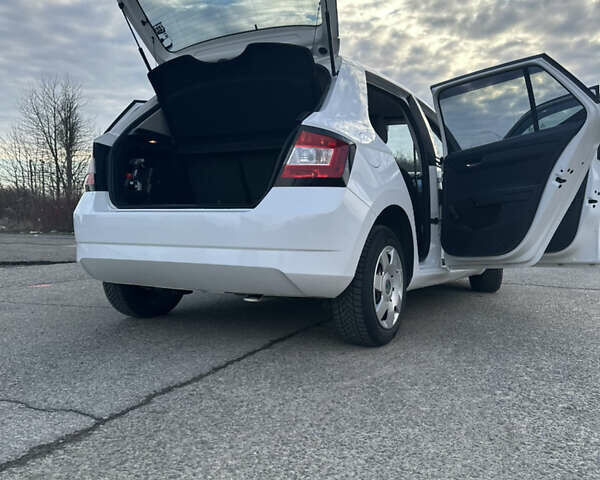 Шкода Фабия, объемом двигателя 1.4 л и пробегом 212 тыс. км за 7600 $, фото 18 на Automoto.ua