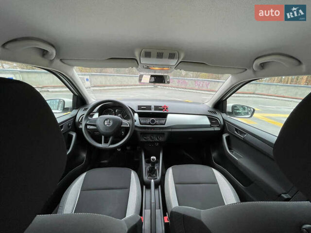 Шкода Фабія, об'ємом двигуна 1.2 л та пробігом 95 тис. км за 9500 $, фото 8 на Automoto.ua
