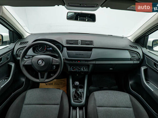 Шкода Фабія, об'ємом двигуна 1 л та пробігом 73 тис. км за 8299 $, фото 9 на Automoto.ua