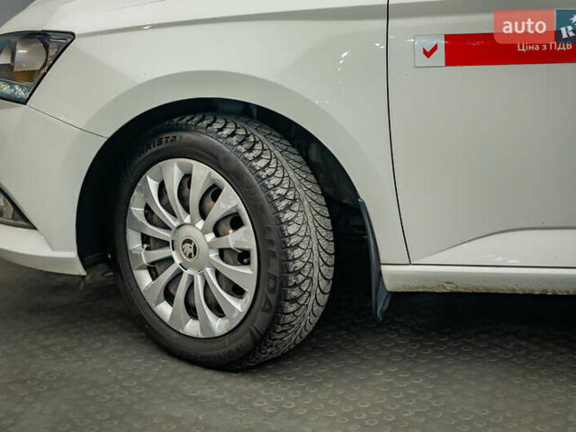 Шкода Фабия, объемом двигателя 1 л и пробегом 84 тыс. км за 8586 $, фото 7 на Automoto.ua