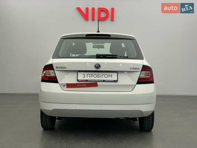 Шкода Фабия, объемом двигателя 1 л и пробегом 85 тыс. км за 7910 $, фото 5 на Automoto.ua