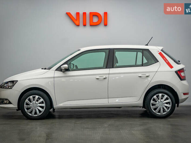 Шкода Фабия, объемом двигателя 1 л и пробегом 88 тыс. км за 8434 $, фото 2 на Automoto.ua