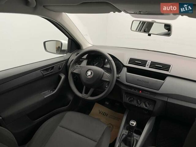 Шкода Фабия, объемом двигателя 1 л и пробегом 85 тыс. км за 7910 $, фото 7 на Automoto.ua