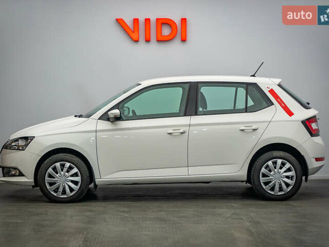 Шкода Фабия, объемом двигателя 1 л и пробегом 68 тыс. км за 8258 $, фото 2 на Automoto.ua