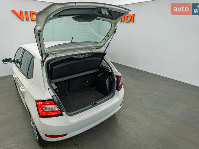 Шкода Фабия, объемом двигателя 1 л и пробегом 68 тыс. км за 8258 $, фото 6 на Automoto.ua