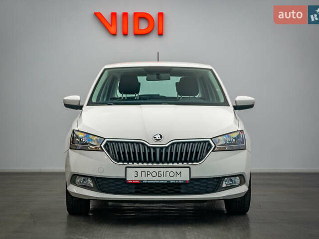 Шкода Фабия, объемом двигателя 1 л и пробегом 88 тыс. км за 8434 $, фото 4 на Automoto.ua