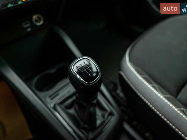 Шкода Фабия, объемом двигателя 1 л и пробегом 103 тыс. км за 8505 $, фото 11 на Automoto.ua