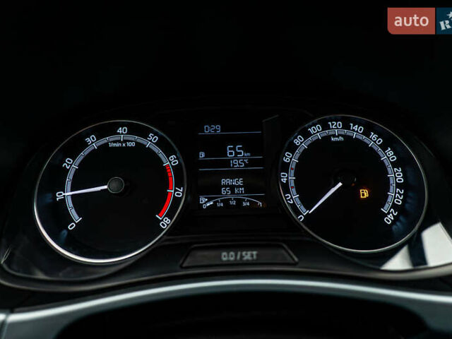 Шкода Фабия, объемом двигателя 1 л и пробегом 88 тыс. км за 8434 $, фото 11 на Automoto.ua