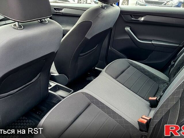 Шкода Фабия, объемом двигателя 10 л и пробегом 80 тыс. км за 9290 $, фото 12 на Automoto.ua