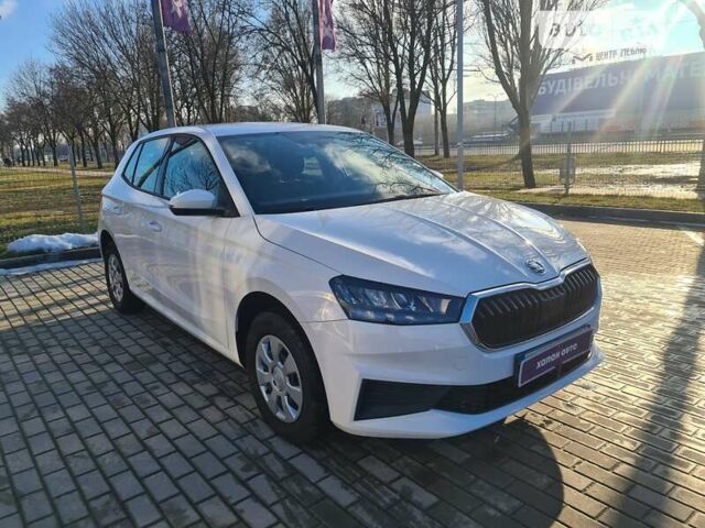 Шкода Фабія, об'ємом двигуна 1 л та пробігом 6 тис. км за 14200 $, фото 5 на Automoto.ua