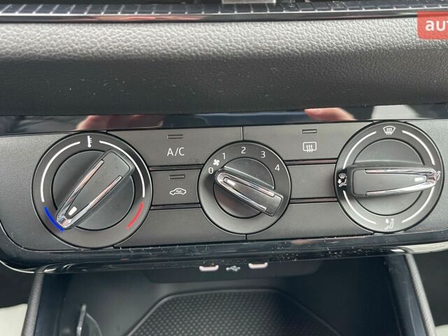 купити нове авто Шкода Фабія 2025 року від офіційного дилера Автоцентр-Україна плюс Шкода фото