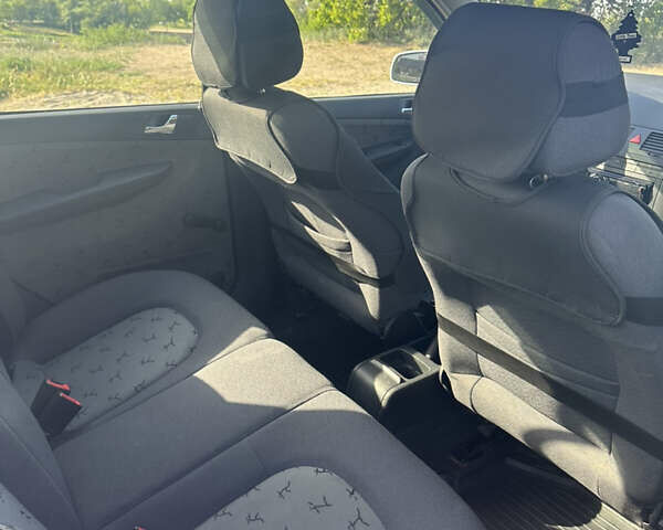 Шкода Фабія, об'ємом двигуна 1.4 л та пробігом 200 тис. км за 3800 $, фото 9 на Automoto.ua