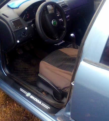 Шкода Фабия, объемом двигателя 1.4 л и пробегом 210 тыс. км за 3000 $, фото 3 на Automoto.ua