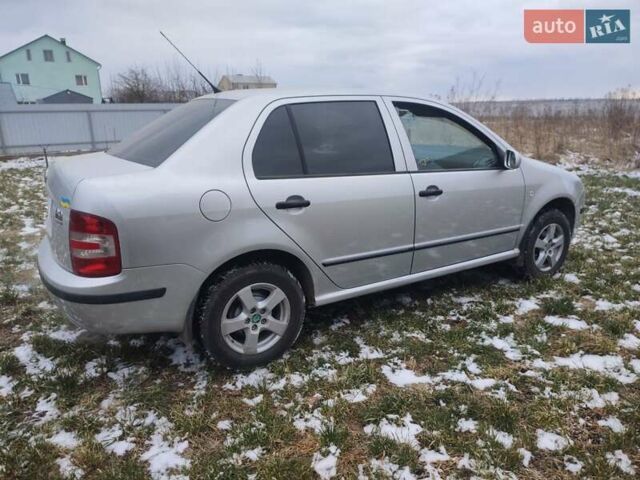 Шкода Фабия, объемом двигателя 1.39 л и пробегом 174 тыс. км за 4100 $, фото 3 на Automoto.ua