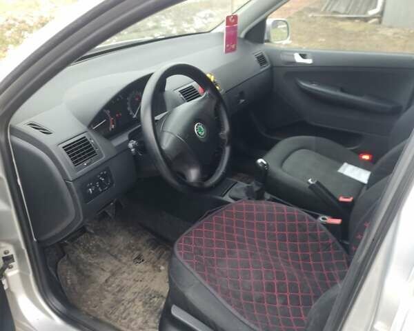 Шкода Фабия, объемом двигателя 1.39 л и пробегом 174 тыс. км за 4100 $, фото 8 на Automoto.ua