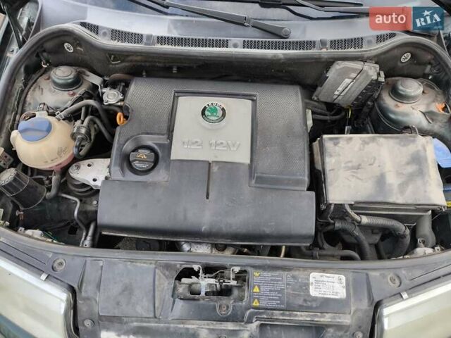 Шкода Фабія, об'ємом двигуна 1.2 л та пробігом 181 тис. км за 2100 $, фото 5 на Automoto.ua
