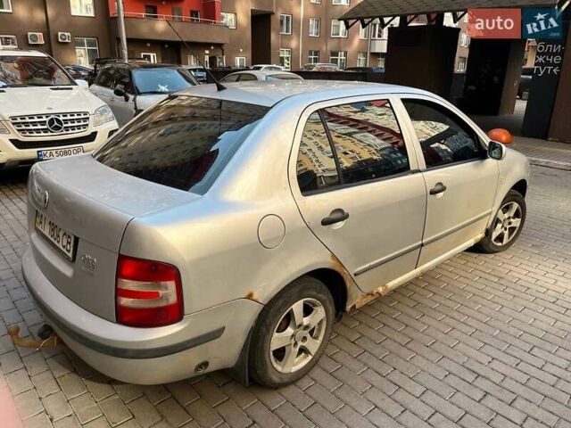 Шкода Фабия, объемом двигателя 1.39 л и пробегом 440 тыс. км за 1900 $, фото 4 на Automoto.ua