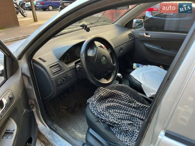 Шкода Фабия, объемом двигателя 1.39 л и пробегом 440 тыс. км за 1900 $, фото 5 на Automoto.ua