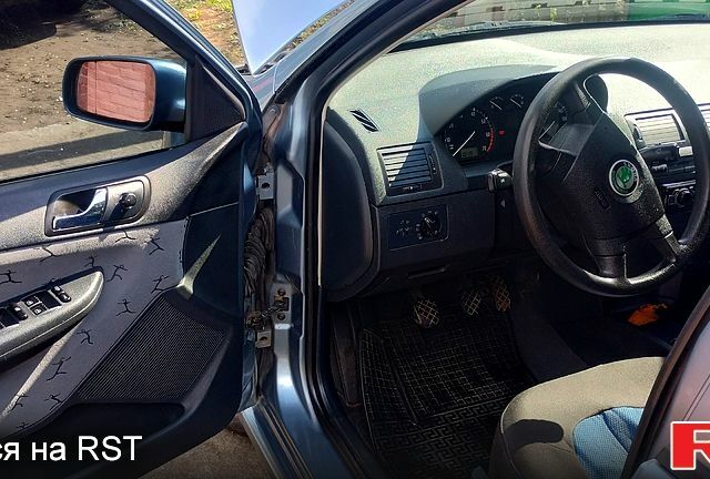 Шкода Фабия, объемом двигателя 1.4 л и пробегом 230 тыс. км за 3750 $, фото 8 на Automoto.ua