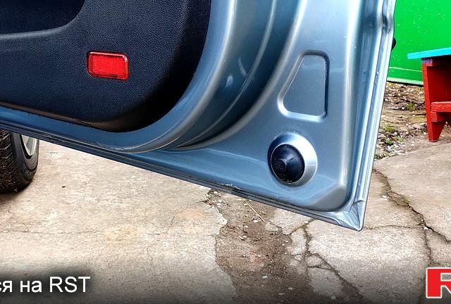 Шкода Фабия, объемом двигателя 1.4 л и пробегом 230 тыс. км за 3750 $, фото 10 на Automoto.ua