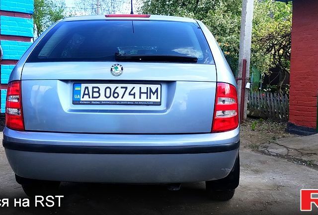 Шкода Фабия, объемом двигателя 1.4 л и пробегом 230 тыс. км за 3750 $, фото 2 на Automoto.ua