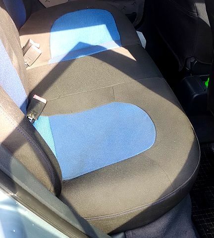 Шкода Фабия, объемом двигателя 1.4 л и пробегом 230 тыс. км за 3750 $, фото 3 на Automoto.ua